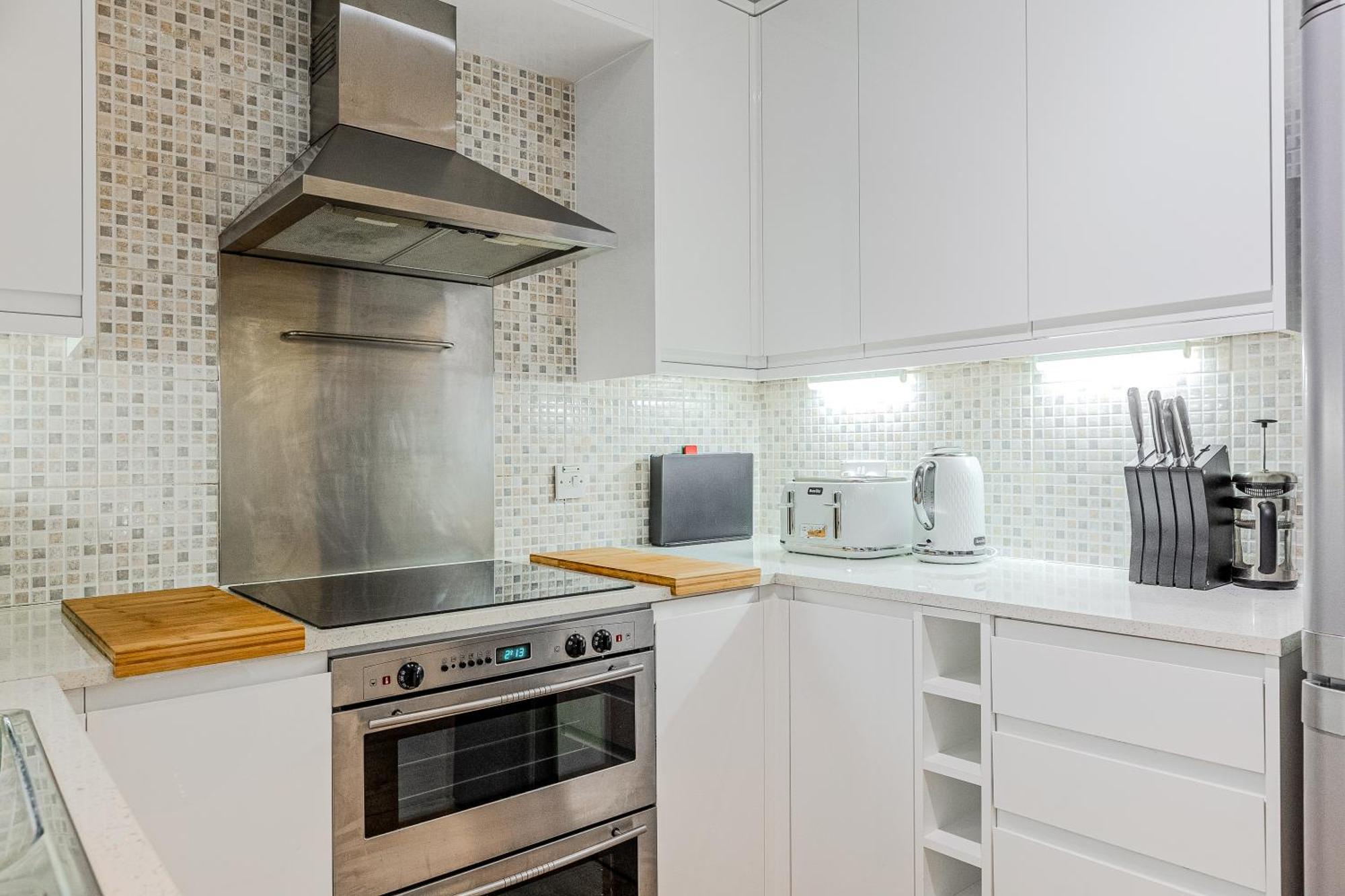 Stunning Central 2Br Flat Btw Soho & Covent Garden Лондон Экстерьер фото