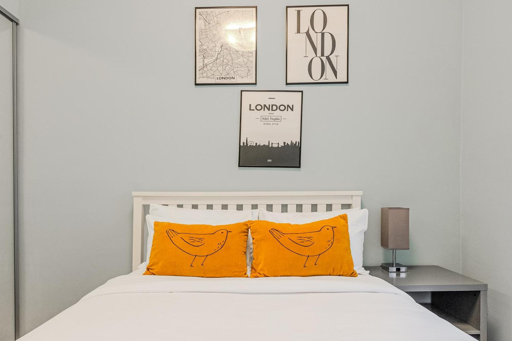 Stunning Central 2Br Flat Btw Soho & Covent Garden Лондон Экстерьер фото