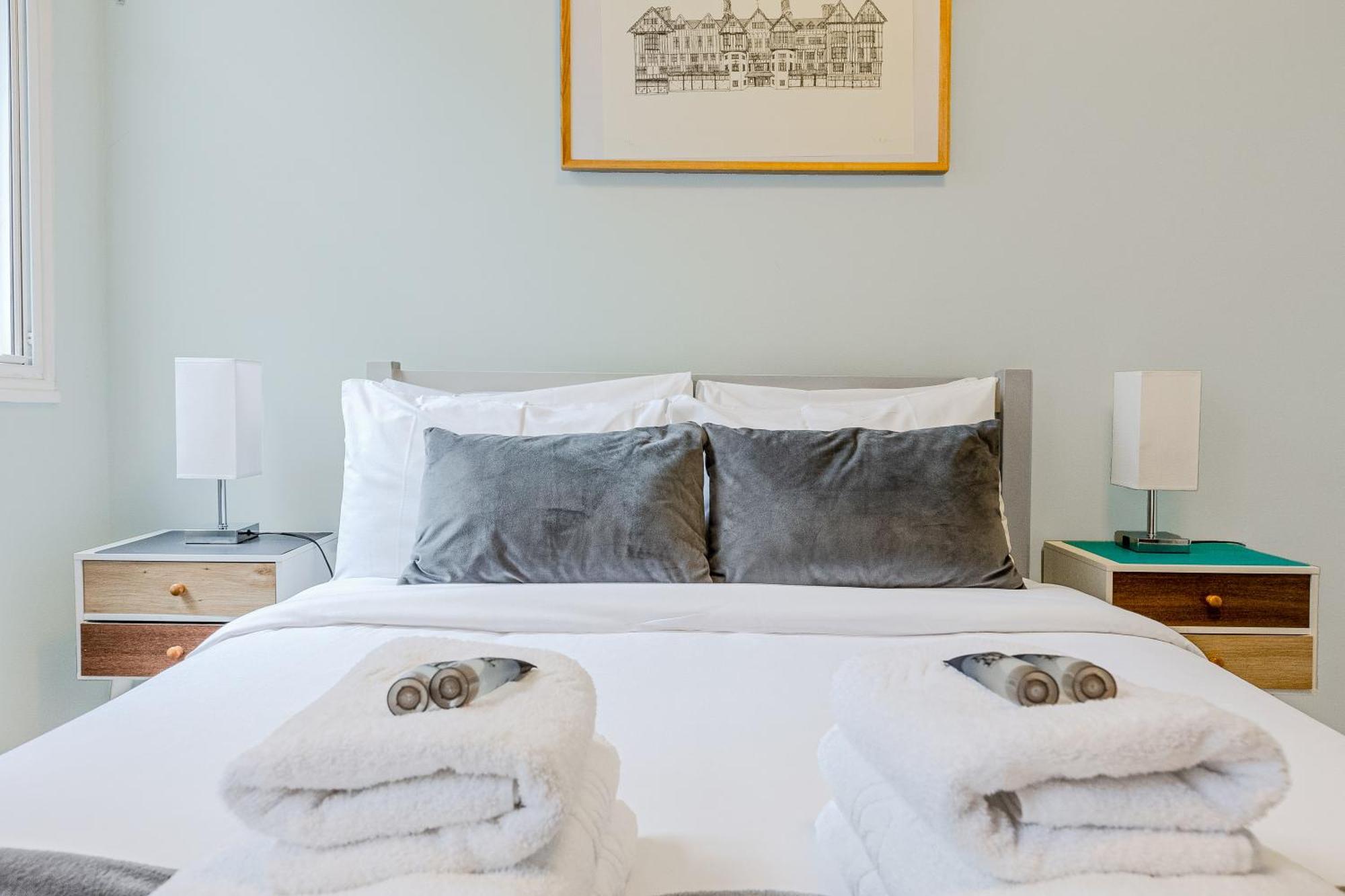 Stunning Central 2Br Flat Btw Soho & Covent Garden Лондон Экстерьер фото